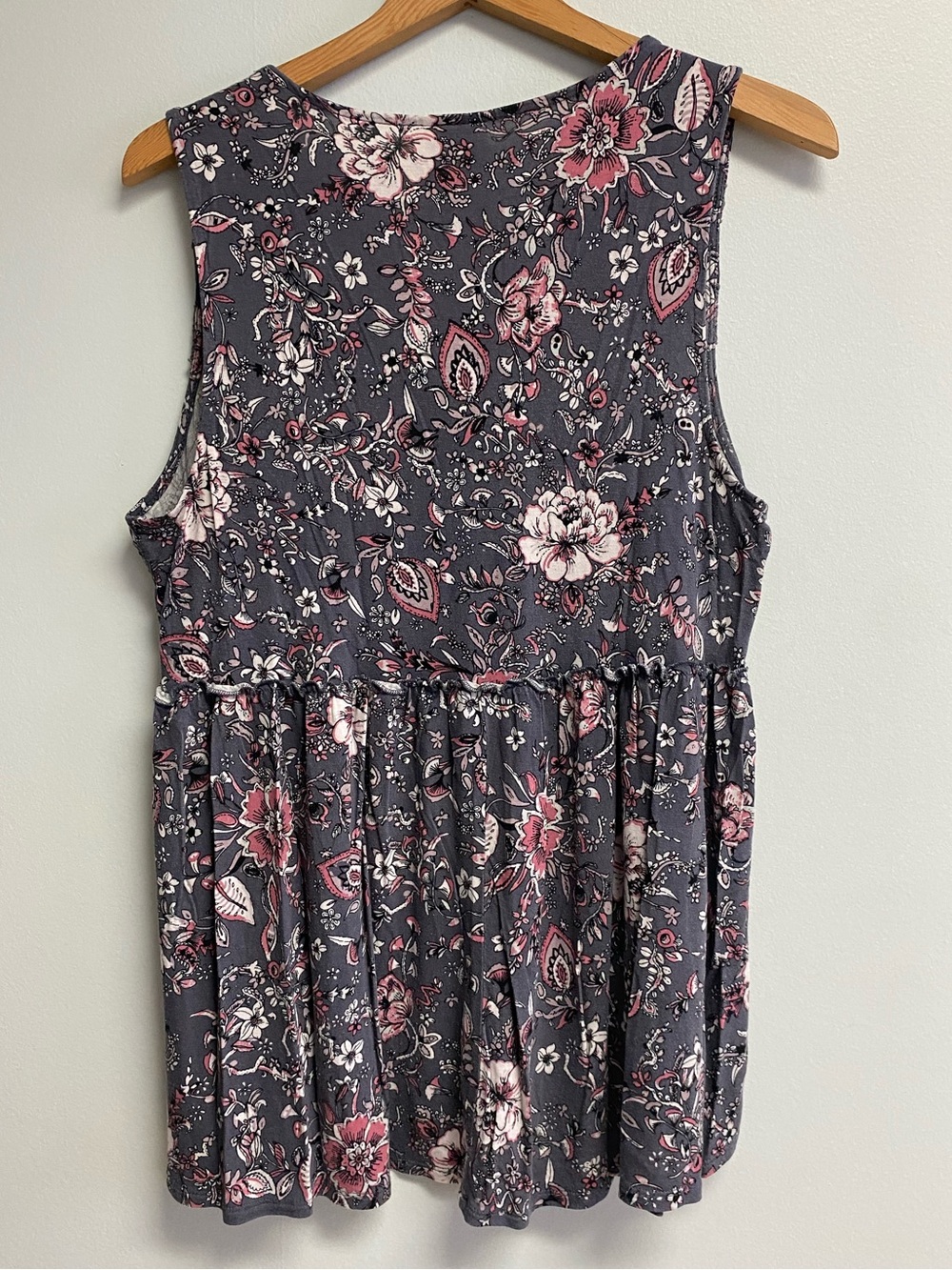 KNOX ROSE SLEEVELESS TOP - LARGE - Picture 6 of 8
